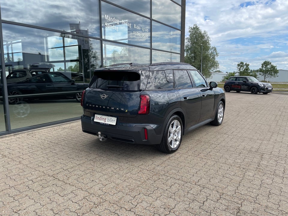 MINI Countryman SE Favoured Trim L ALL4 5d