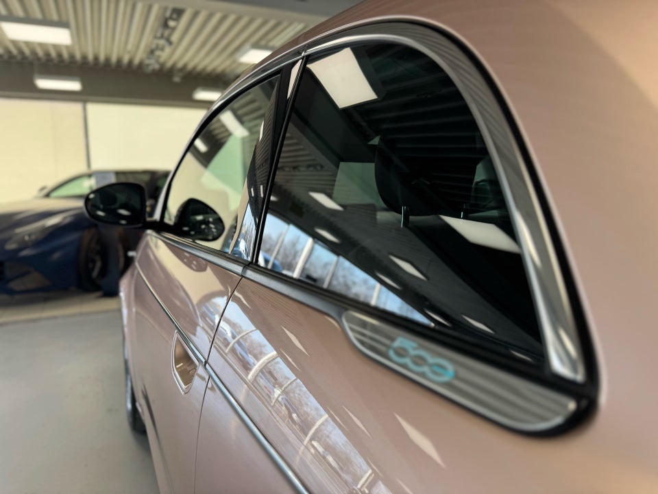 Fiat 500e 42 Icon 3+1 4d