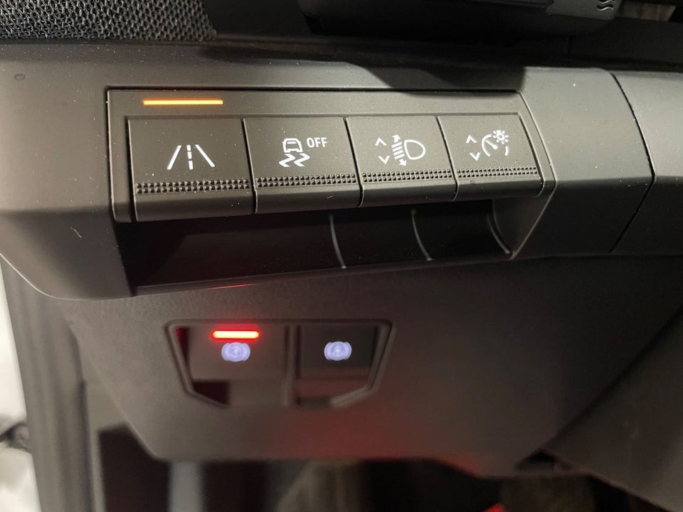 Renault Megane E-Tech 40 Equilibre 5d