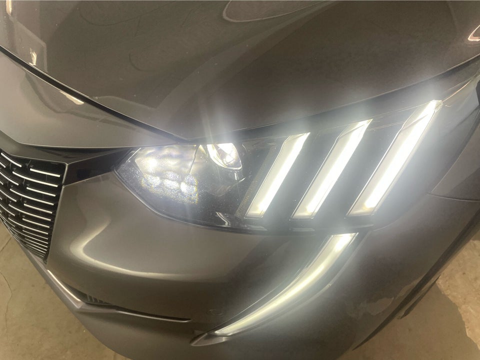 Peugeot 208 1,5 BlueHDi 100 GT Line 5d