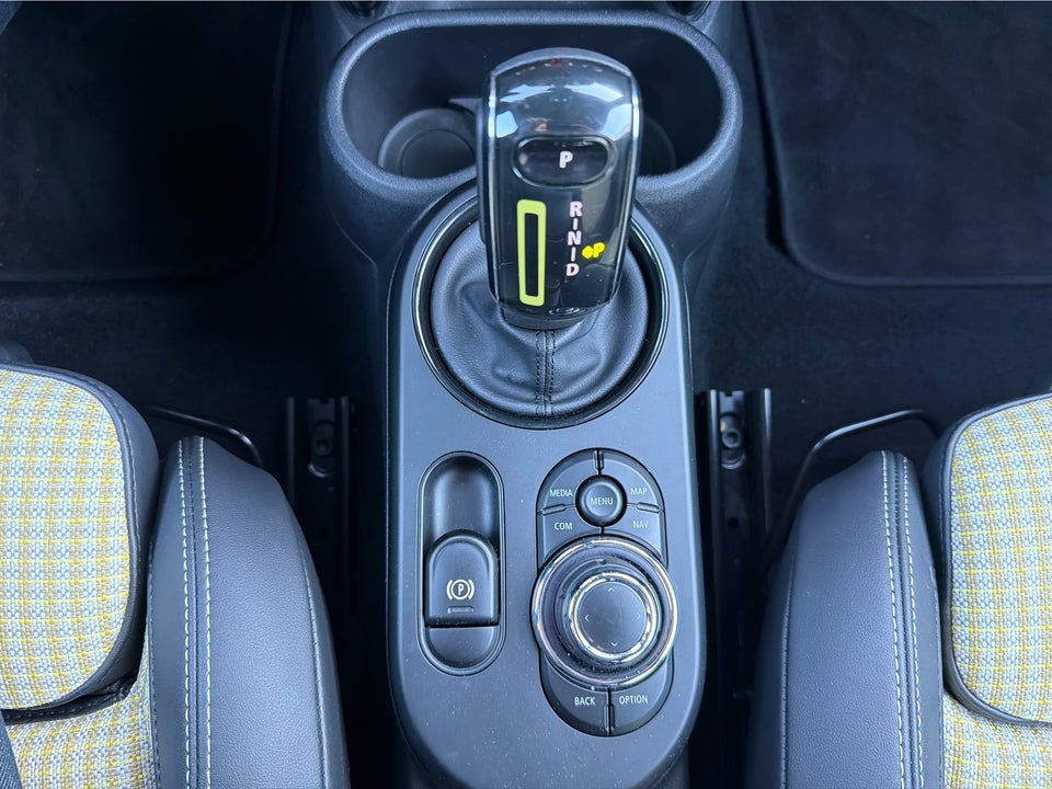 MINI Cooper SE Resolute Edition 3d