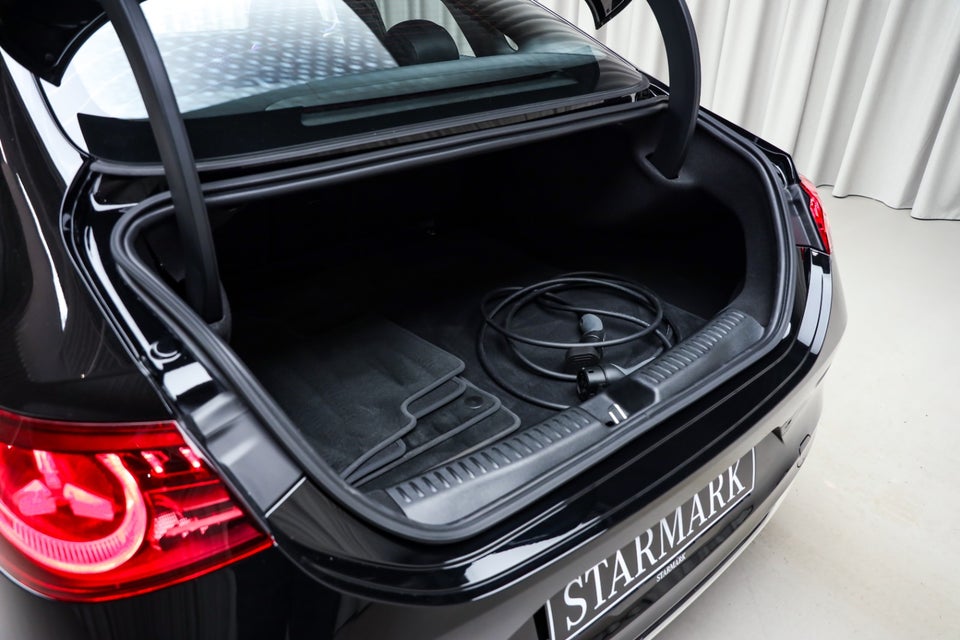 Mercedes CLA250+ electric Progressive Premium 4d