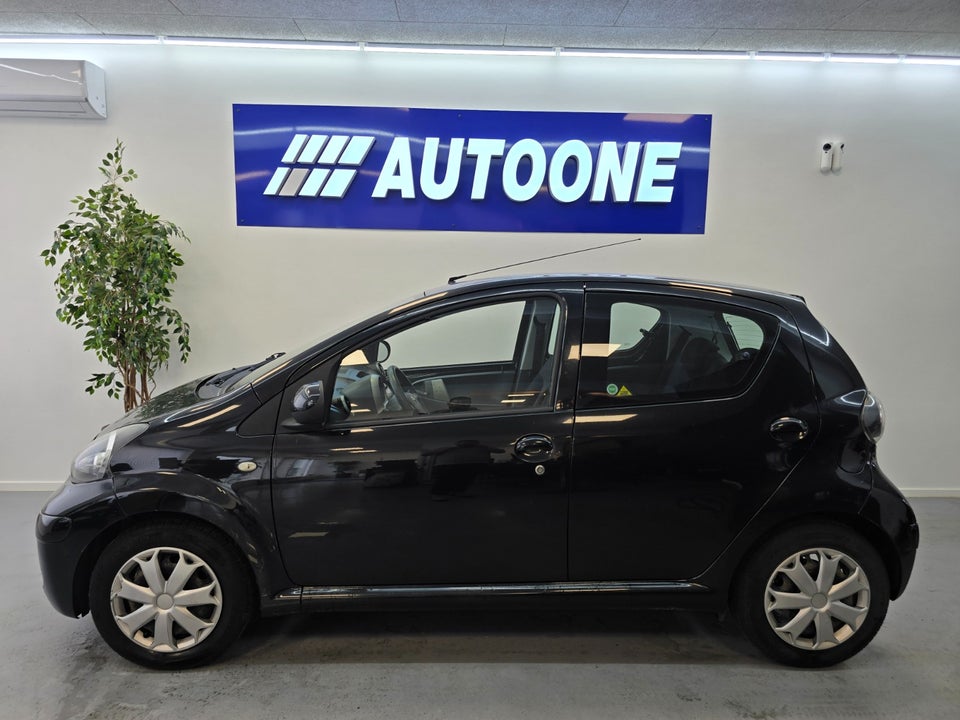Toyota Aygo 1,0 Plus MMT 5d