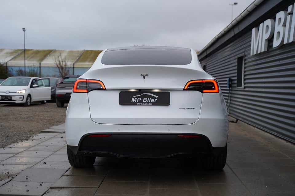 Tesla Model Y Long Range AWD 5d