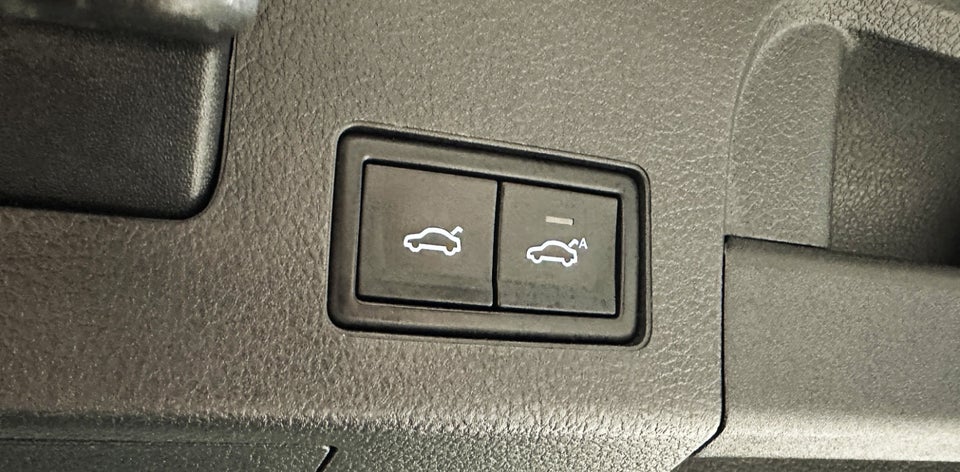 VW Arteon 2,0 TDi 150 R-line DSG BMT 4d