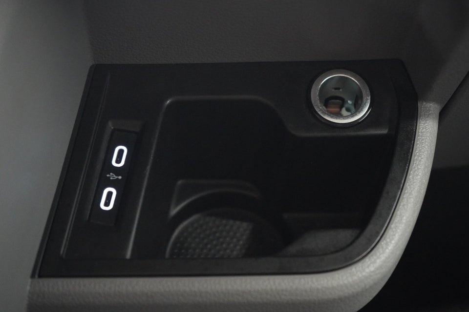 VW Caravelle 2,0 TDi 110 Comfortline kort