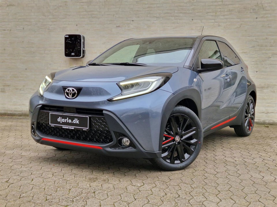 Toyota Aygo X 1,0 Undercover 5d