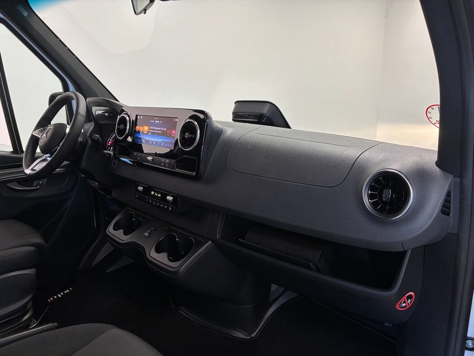 Mercedes Sprinter 317 2,0 CDi A2 Tourer PRO aut. RWD