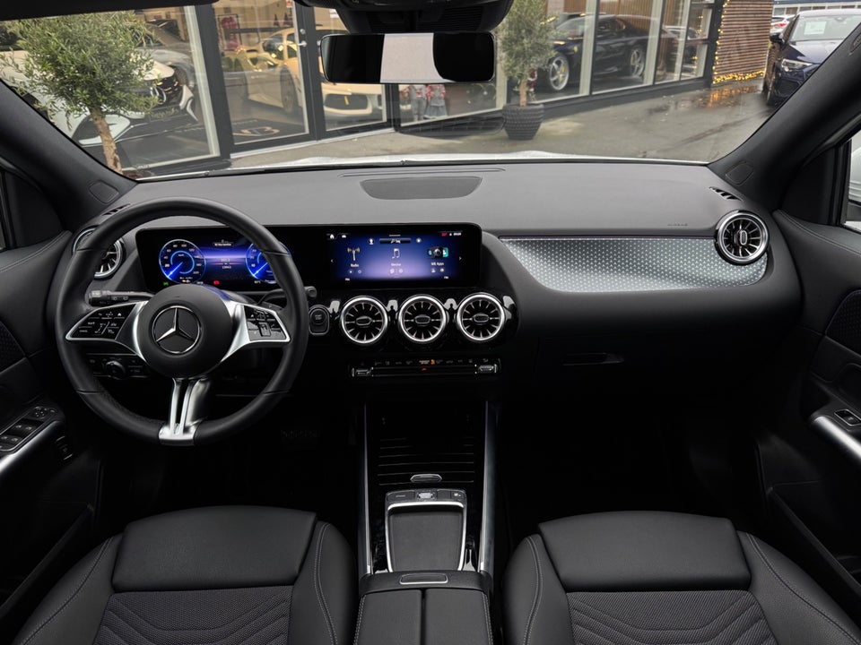 Mercedes EQA250+ Progressive Advance 5d