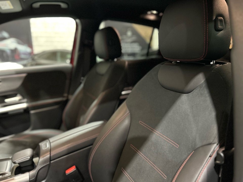 Mercedes EQA300 AMG Line 4Matic 5d