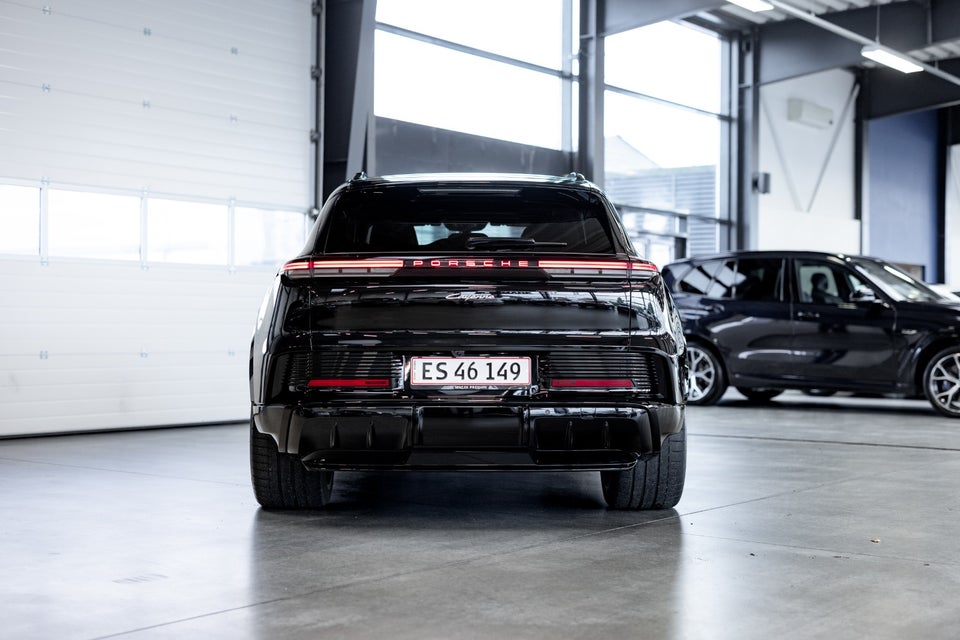 Porsche Cayenne Electric 5d