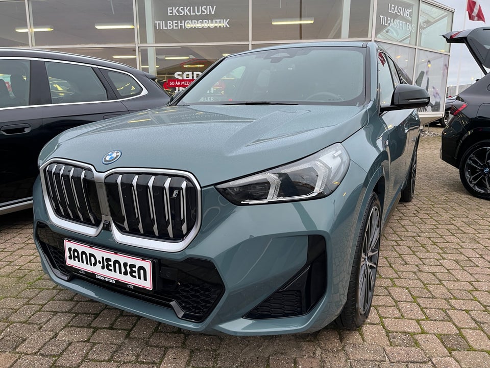 BMW iX1 xDrive30 M-Sport 5d