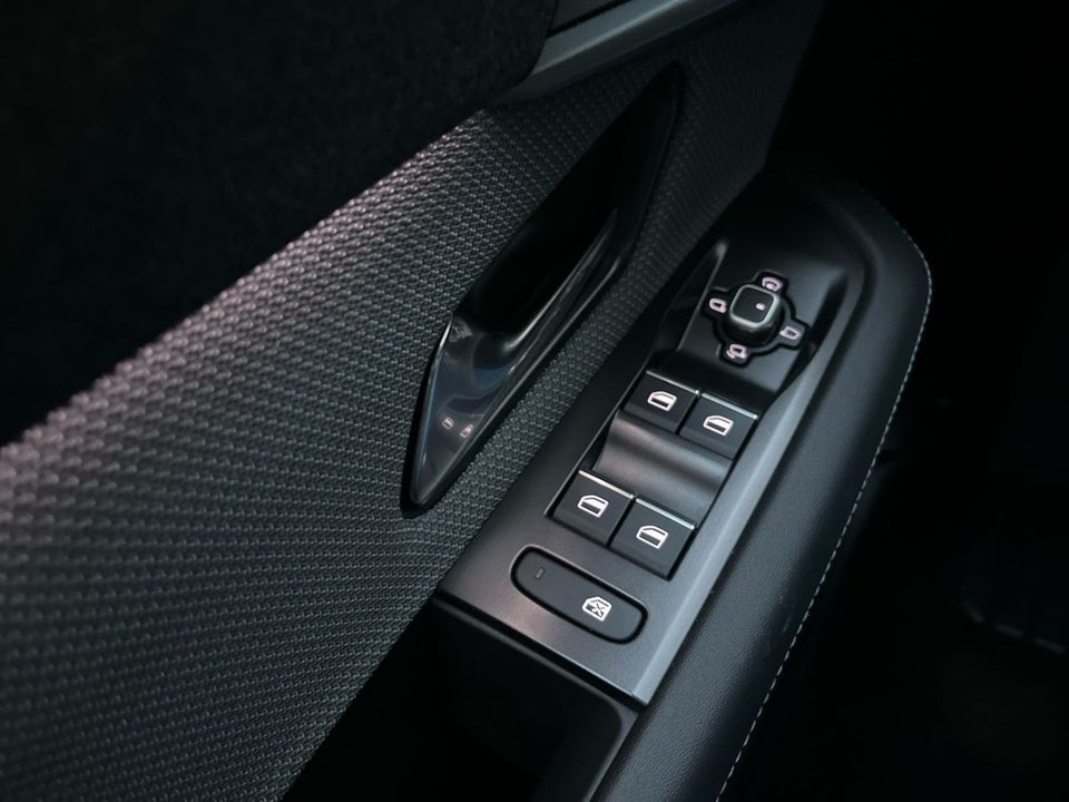 Opel Grandland-e 73 GS Sky 5d