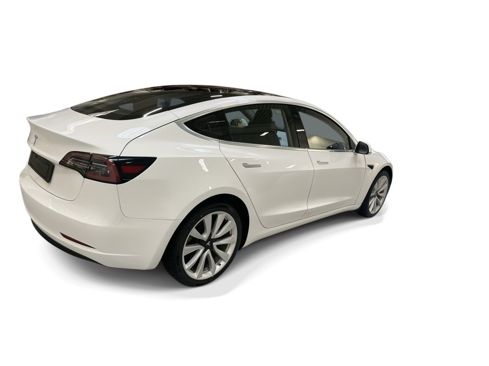 Tesla Model 3 Long Range AWD 4d