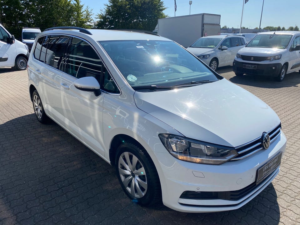 VW Touran 2,0 TDi 150 Comfortline DSG Van 5d