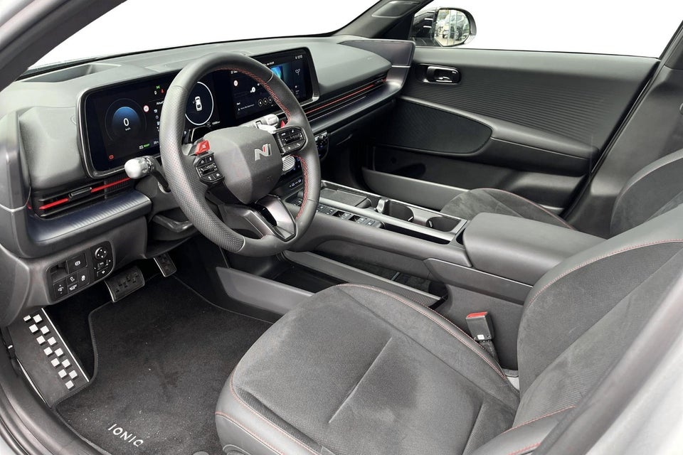 Hyundai Ioniq 6 84 N Line+ 4d