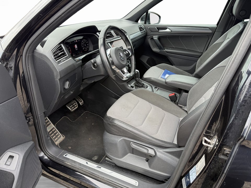 VW Tiguan 2,0 TSi 220 R-line DSG 4Motion 5d