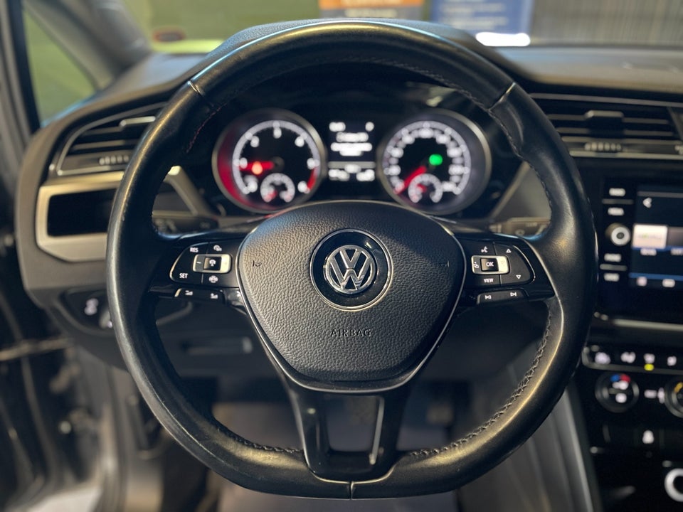 VW Touran 2,0 TDi 150 Comfortline 7prs 5d