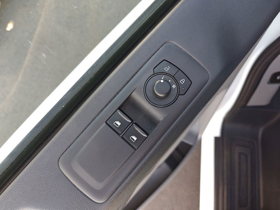 Ford Transit Custom 300L 2,0 EcoBlue Trend