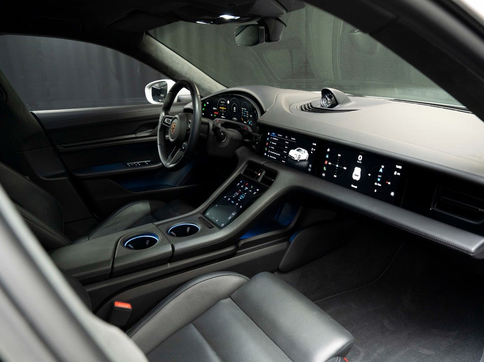 Porsche Taycan GTS Performance+ Sport Turismo 5d