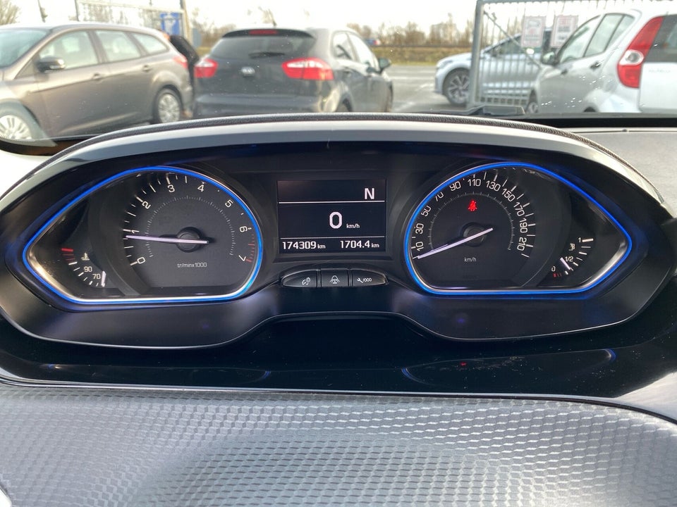 Peugeot 2008 1,2 e-VTi 82 Active+ ESG 5d