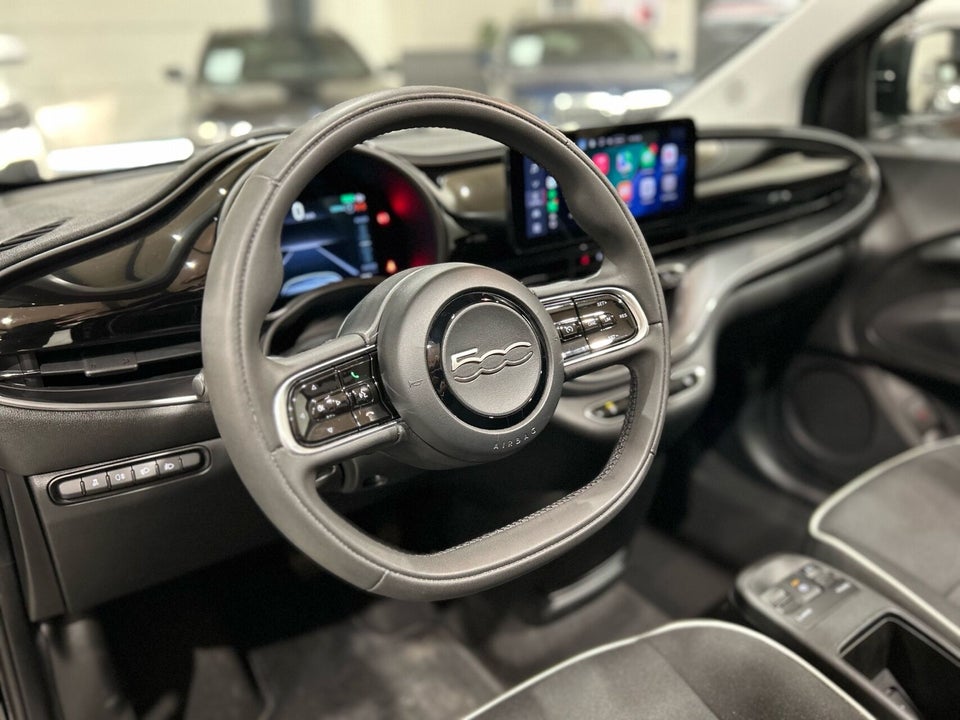 Fiat 500e 42 Icon Cabrio 2d