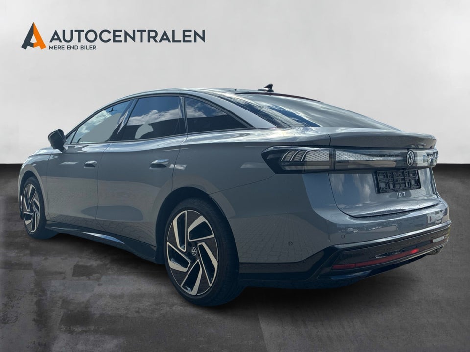 VW ID.7 77 Pro 75 Years Edition Max 5d