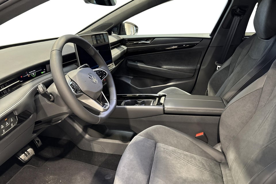 VW ID.7 77 Style+ Tourer Van 5d