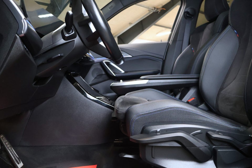 BMW iX1 xDrive30 M-Sport 5d