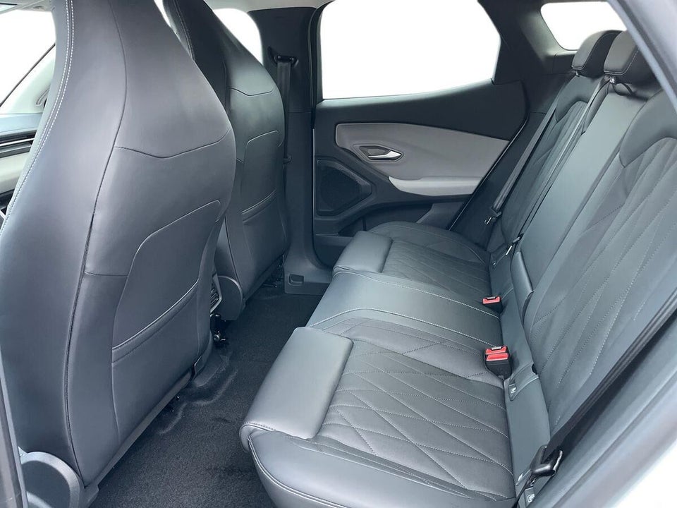 Ford Explorer 82 Premium Extended Range 5d