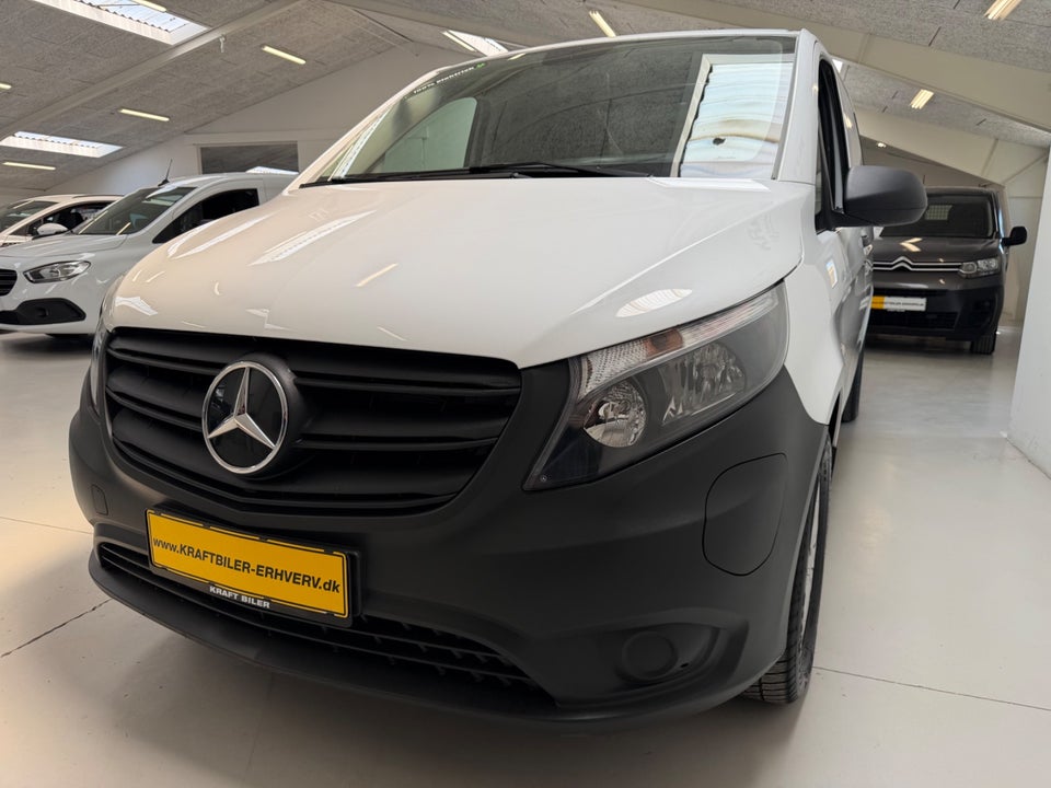Mercedes eVito 129 Tourer PRO L Van