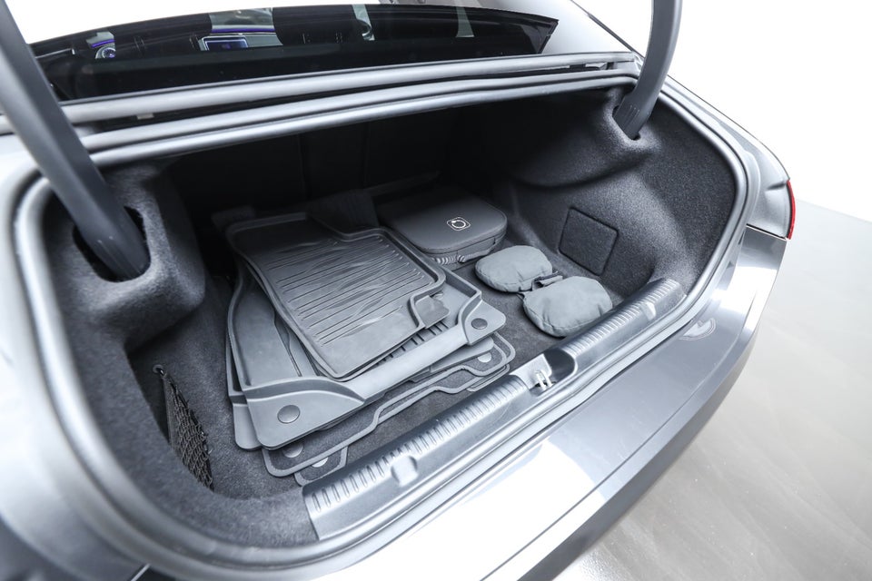 Mercedes EQE350+ AMG Line 4d