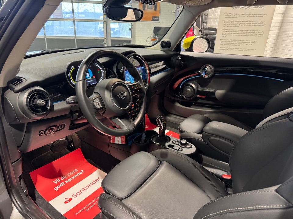 MINI Cooper SE Maximise 3d