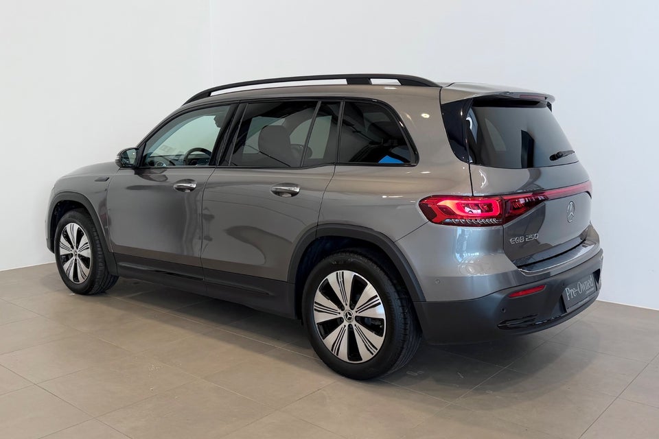 Mercedes EQB250 Progressive 5d