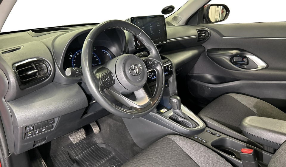 Toyota Yaris Cross 1,5 Hybrid Active Tech e-CVT 5d