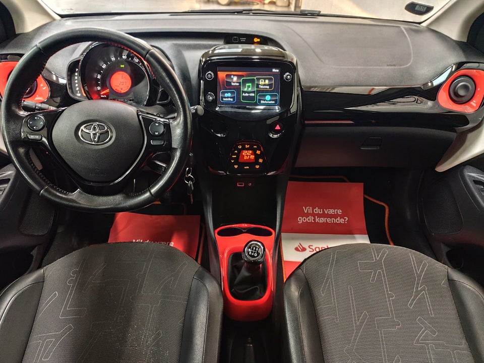 Toyota Aygo 1,0 VVT-i x-style 5d