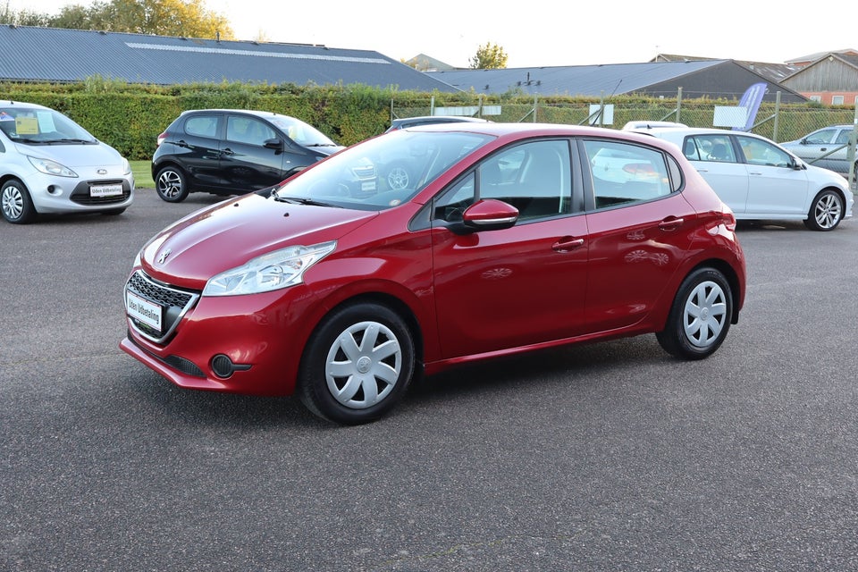 Peugeot 208 1,2 VTi 82 Allure 5d