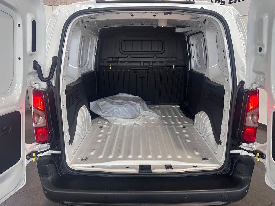 Toyota ProAce City 1,5 D 102 Medium Comfort 5d