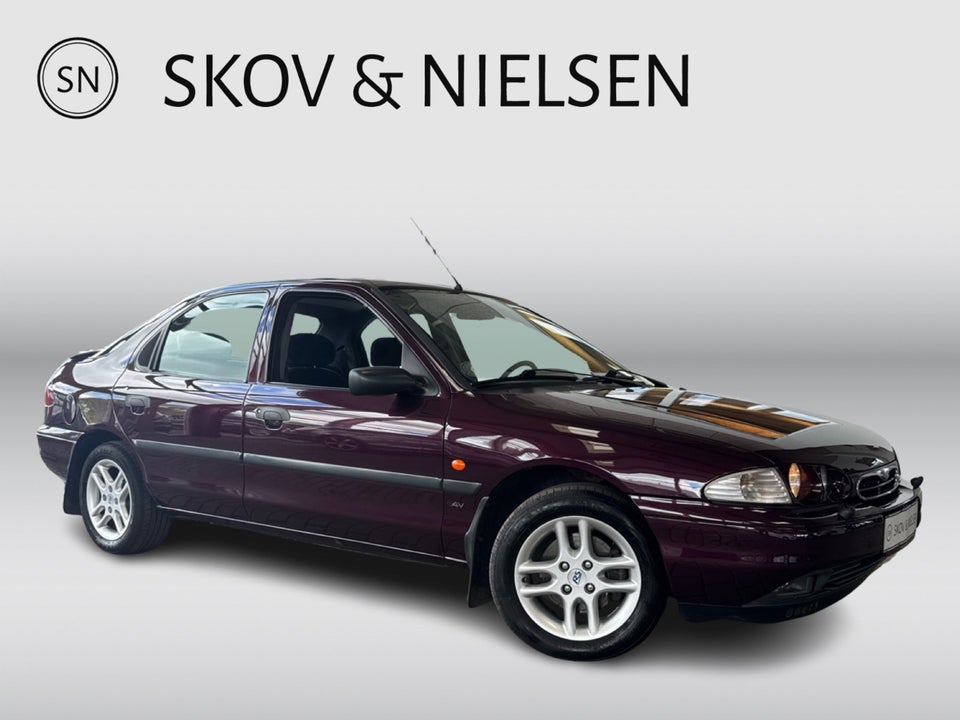 Ford Mondeo 2,5 V6 5d