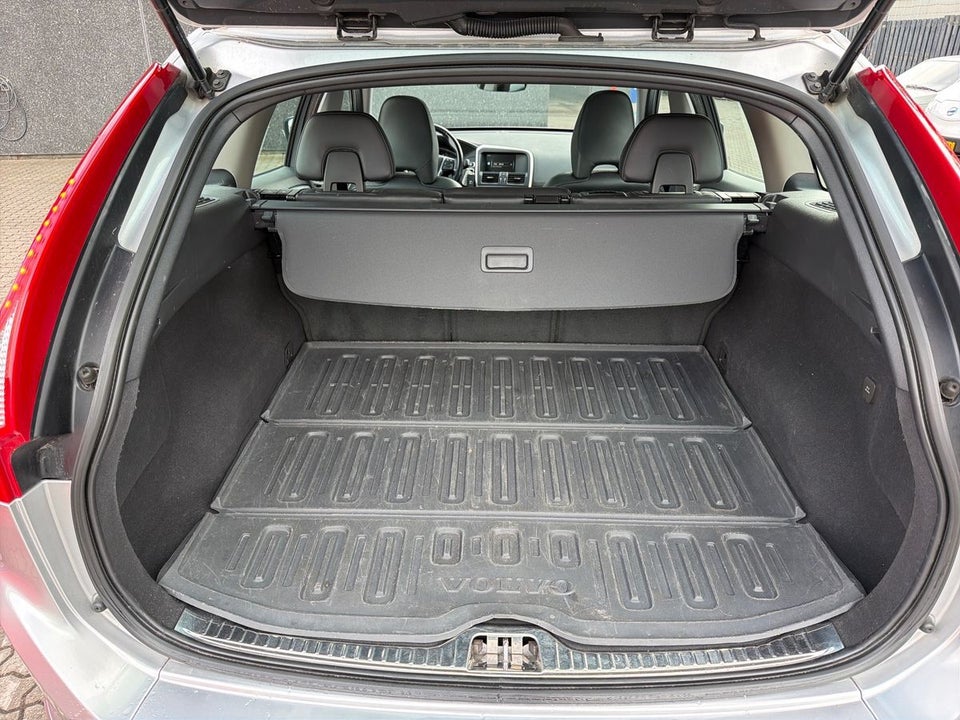 Volvo XC60 2,0 D4 190 Momentum aut. 5d