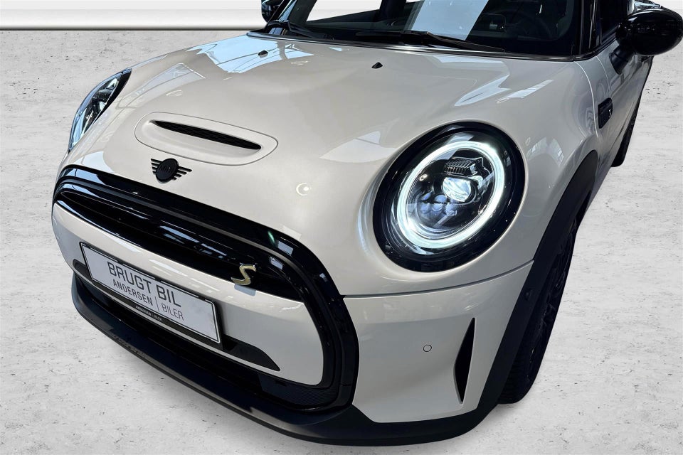 MINI Cooper SE Maximise 3d