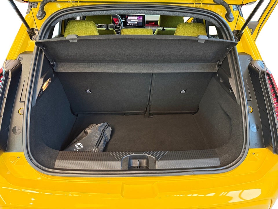 Renault 5 E-Tech 52 Iconic 5d