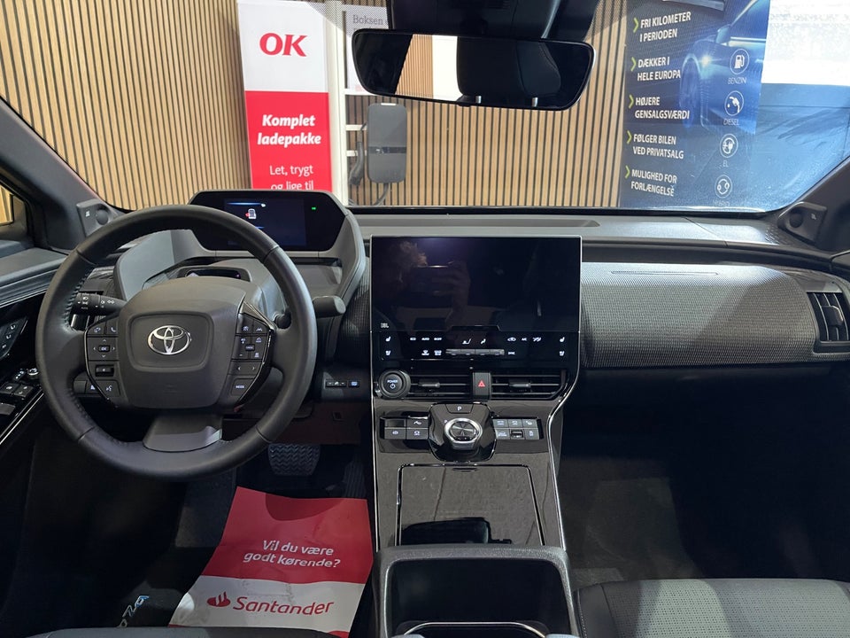 Toyota bZ4X Executive AWD 5d