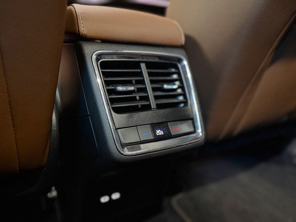 Skoda Enyaq 80 iV Plus ecoSuite 5d