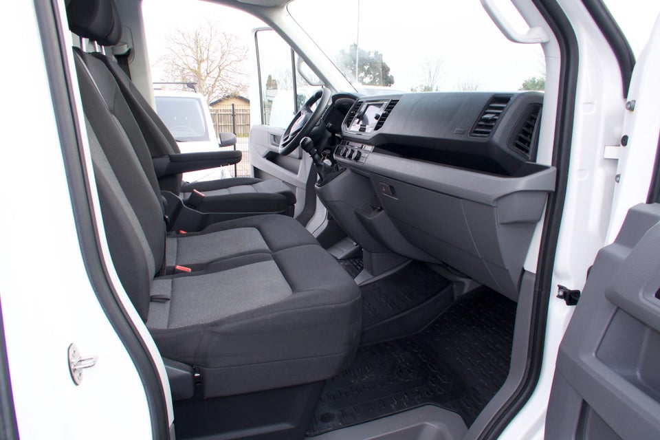 VW Crafter 35 2,0 TDi 177 Kassevogn L3H3 RWD