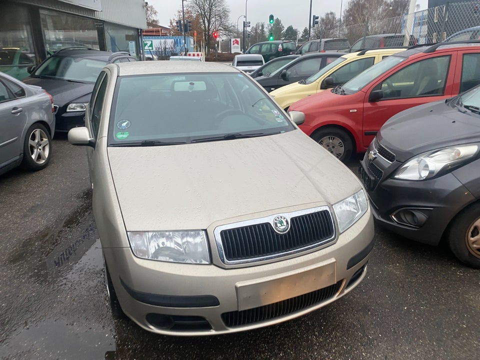 Skoda Fabia 1,2 12V Ambiente 5d