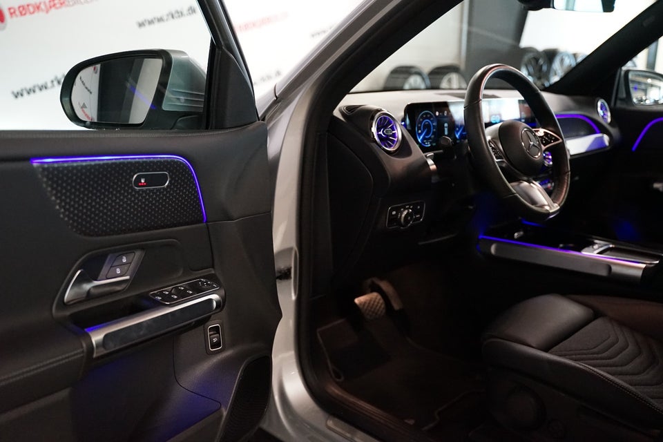 Mercedes EQB300 Progressive Advance Plus 4Matic 5d