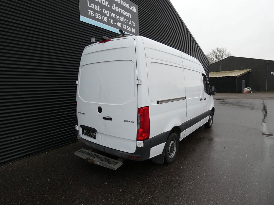 Mercedes Sprinter 316 2,2 CDi A2 Kassevogn RWD