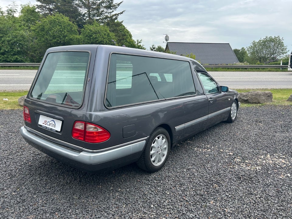Mercedes E420 4,2 Avantgarde stc. 5d
