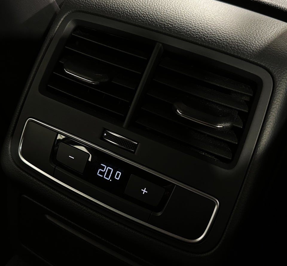 Audi A4 2,0 TDi 150 Sport Avant S-tr. 5d